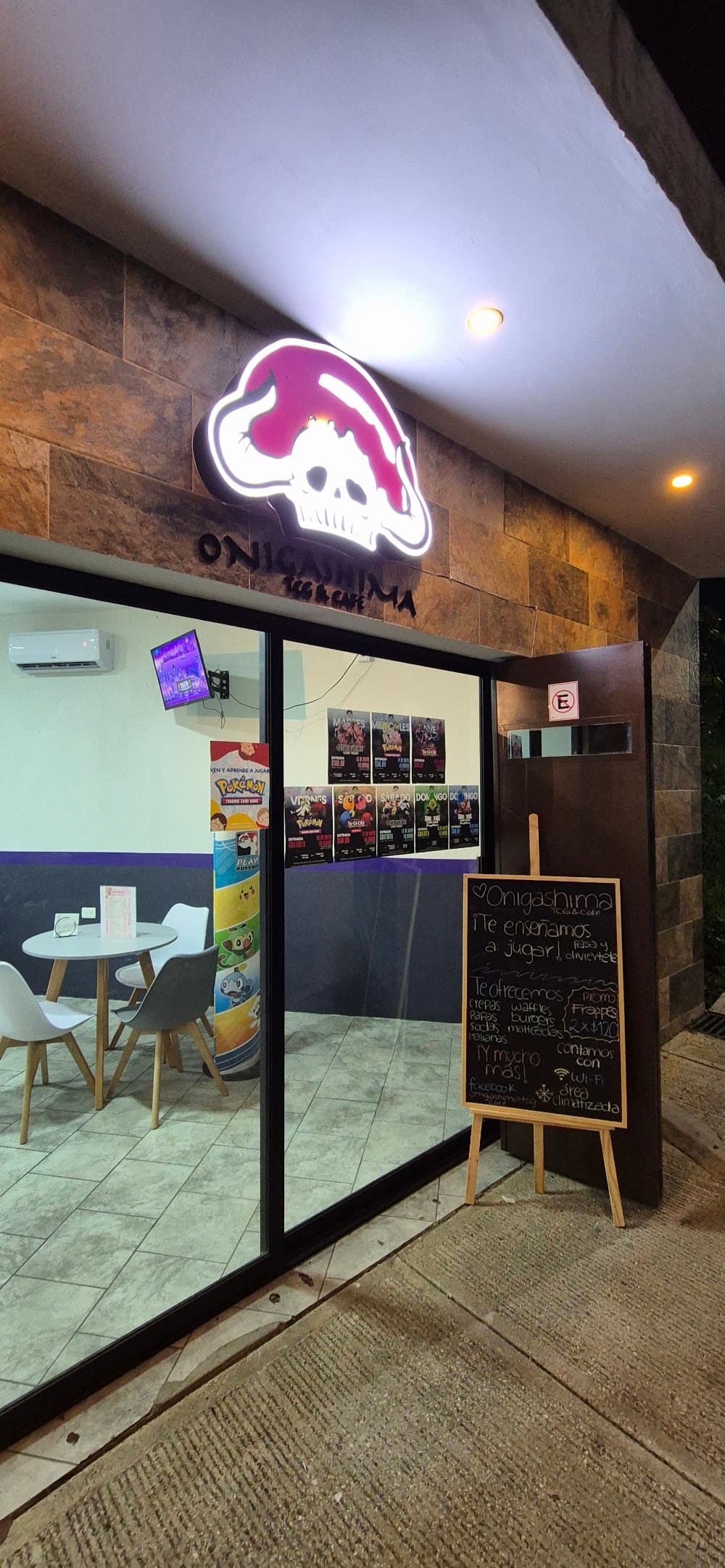 Onigashima TCG & CAFE